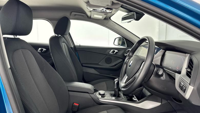 BMW 1 Series 118i SE 5dr Petrol Hatchback